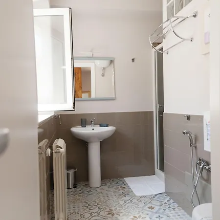 فندق مبيت وإفطار L'euforbia 2*